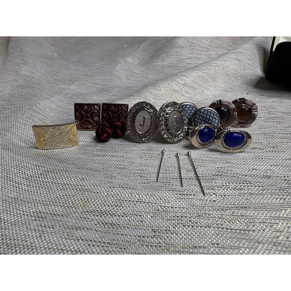 lot of cuff links